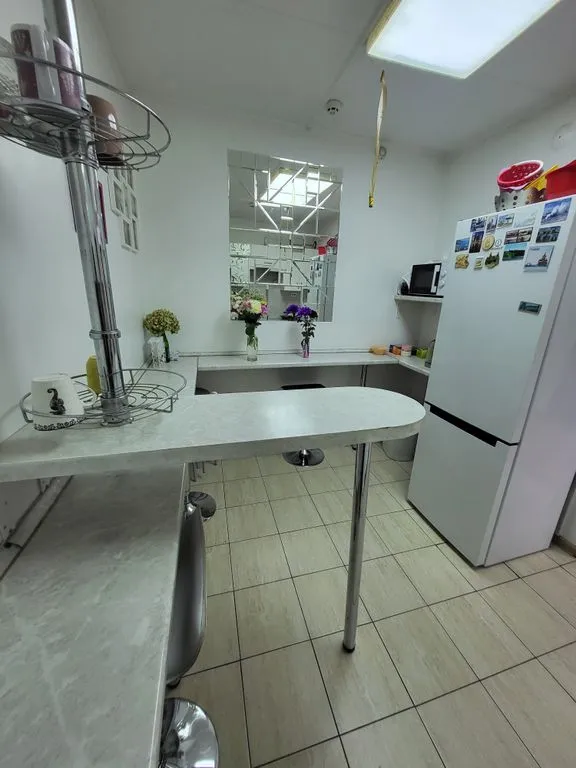 Четырёхместный номер койко-место в женском четырехместном номере с собственным умывальником