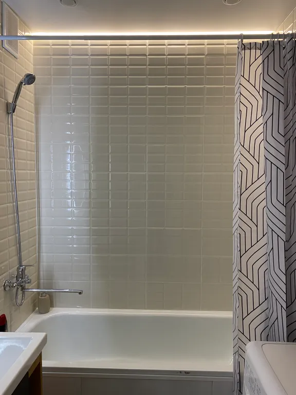 Квартира двухкомнатная в Советском, 54 м², Красноярск — фото 15