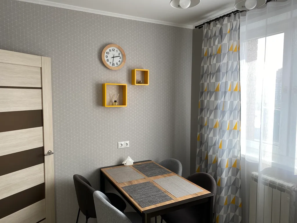 Квартира двухкомнатная в Советском, 54 м², Красноярск — фото 19