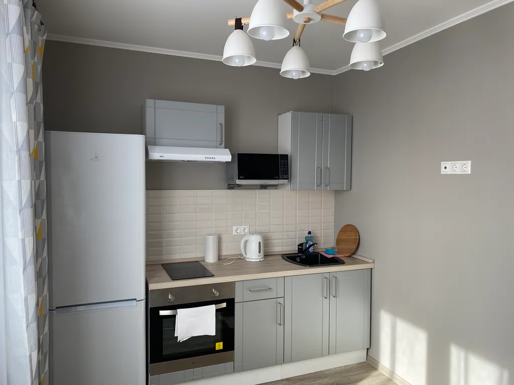 Квартира двухкомнатная в Советском, 54 м², Красноярск — фото 20