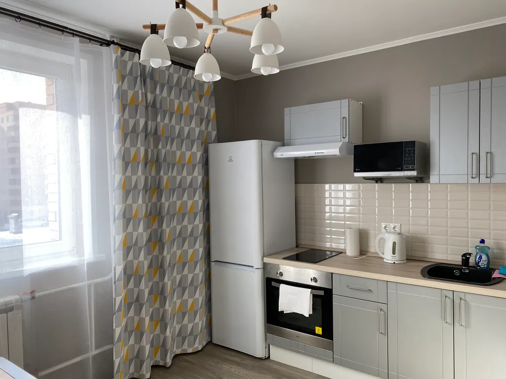 Квартира двухкомнатная в Советском, 54 м², Красноярск — фото 21