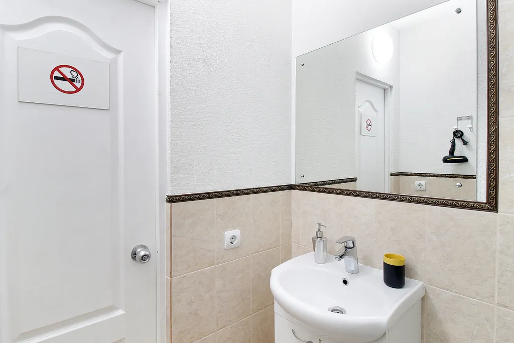 Студия однокомнатная на улице Энтузиастове, 25 м², Петрозаводск — ванная комната