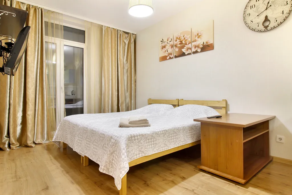 Студия однокомнатная на улице Энтузиастове, 25 м², Петрозаводск — спальня, фото 2