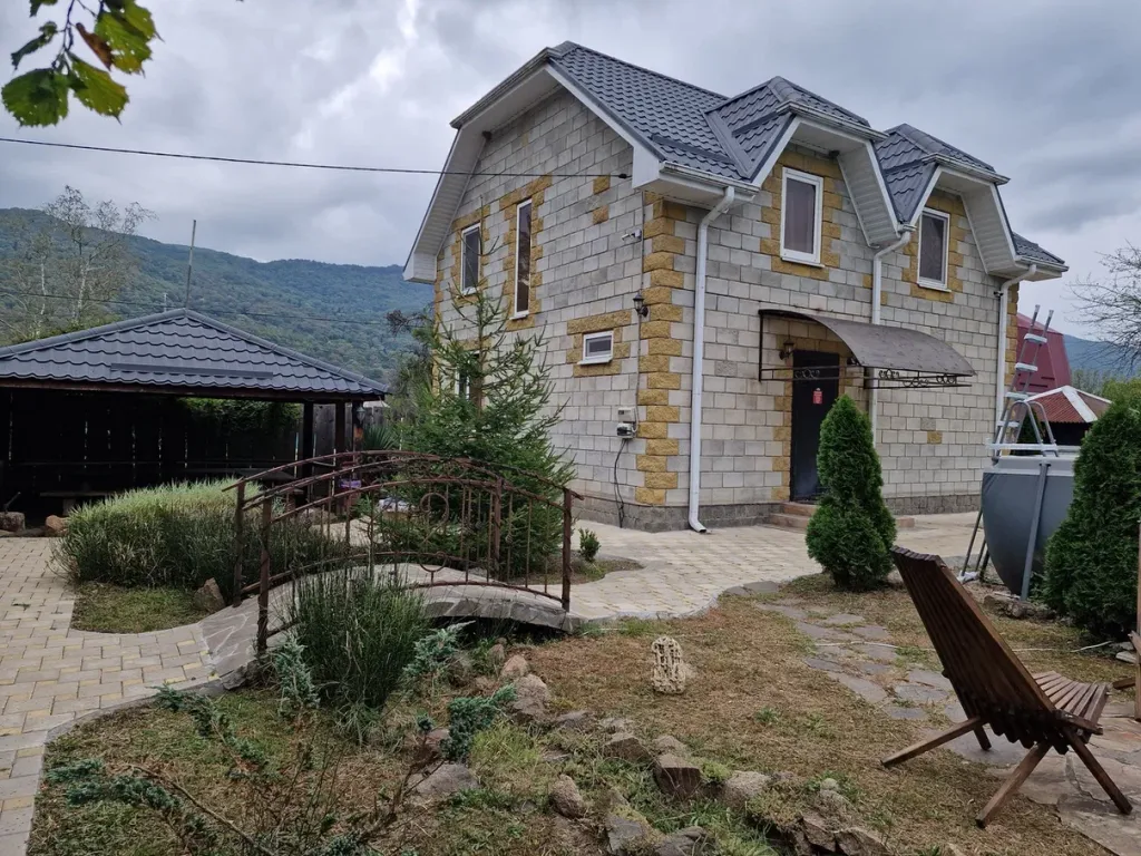 Дом в горах для компании