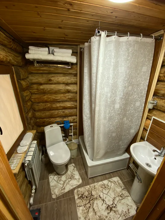 Дом с тремя 1-но спальными кроватями и футоном