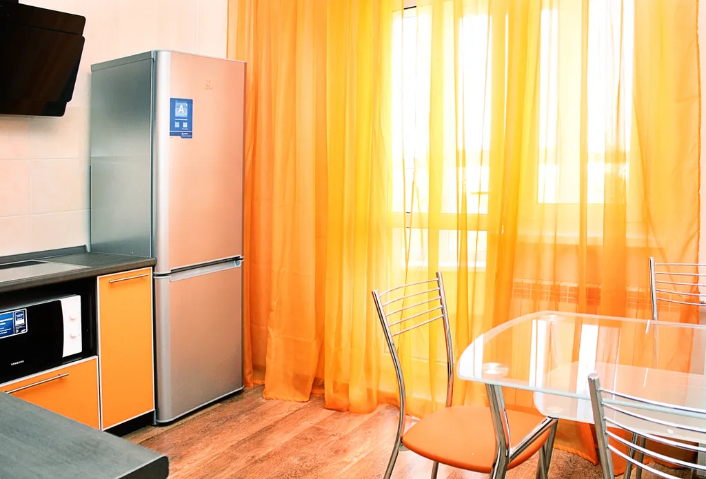 Квартира однокомнатная на улице Козлова, 46 м², Ростов-на-Дону — кухня, фото 4