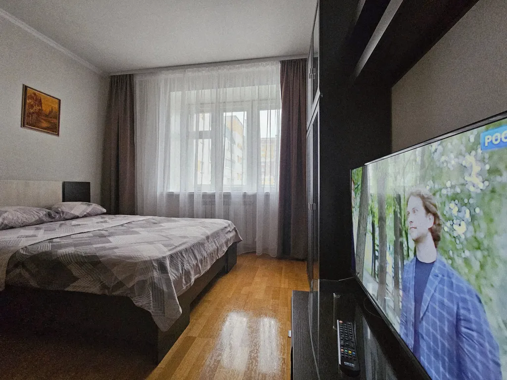 Квартира двухкомнатная на улице Федора Гладкова, 70 м², Чебоксары — фото 7