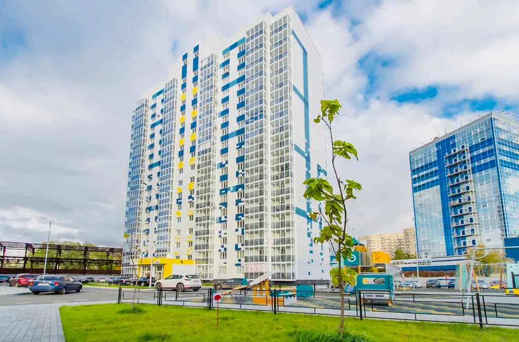 Квартира однокомнатная на улице Димитрова, 40 м², Воронеж — двор