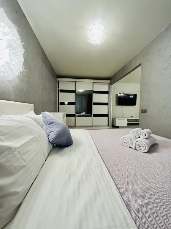 Квартира двухкомнатная у Профы, в Коньково, 45 м², Москва — спальня, фото 13