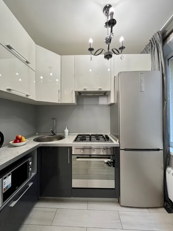 Квартира двухкомнатная у Профы, в Коньково, 45 м², Москва — кухня
