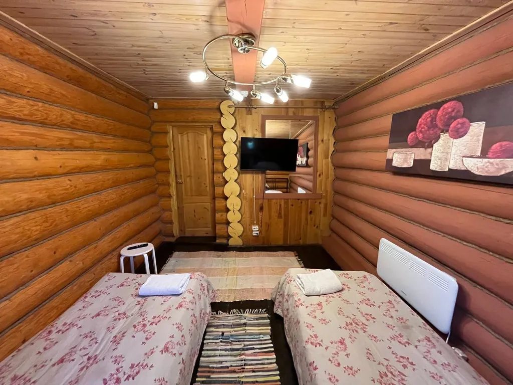 Дом четырехместный у озера