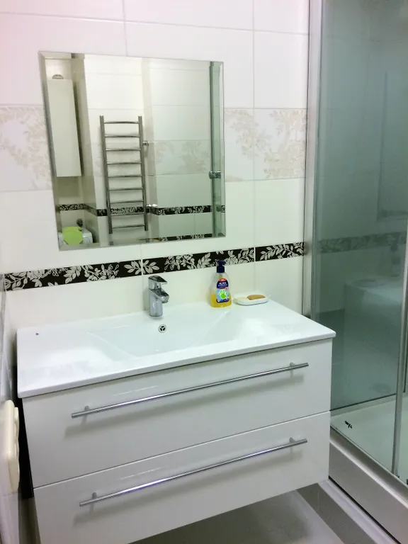 Квартира однокомнатная у Российской, в Октябрьском, 50 м², Самара — фото 15