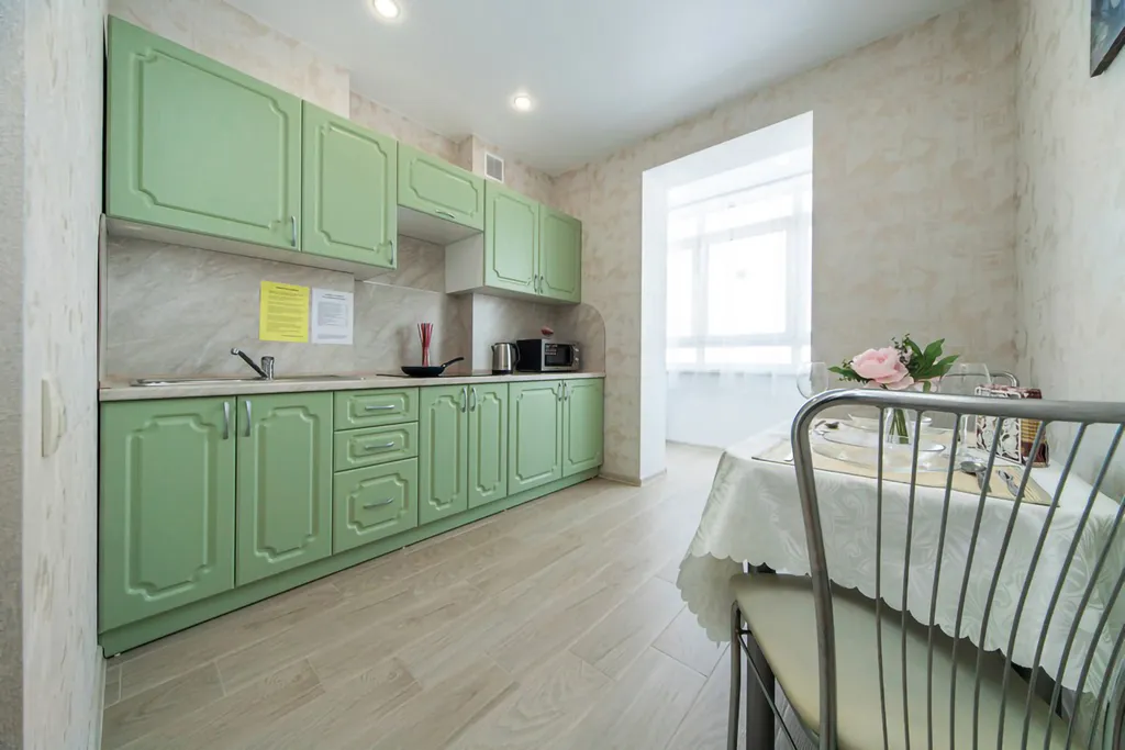Квартира однокомнатная в Октябрьском, 50 м², Самара — кухня
