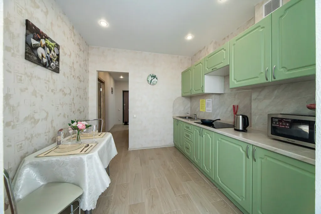 Квартира однокомнатная в Октябрьском, 50 м², Самара — кухня, фото 2