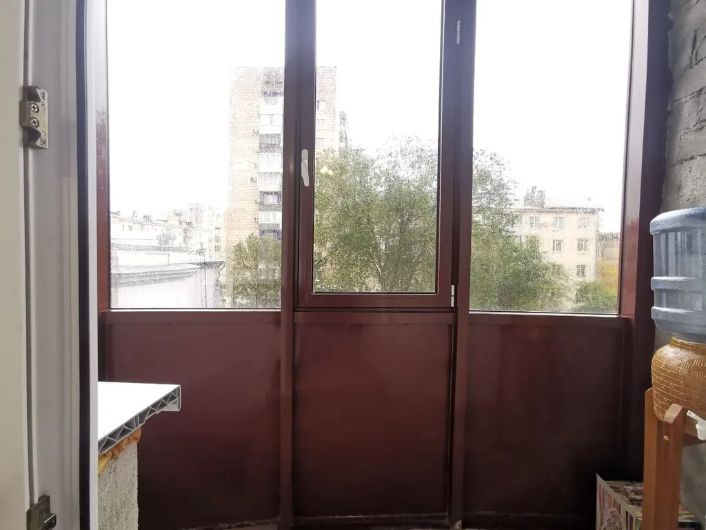 Квартира двухкомнатная в Самарском, 70 м², Самара — вид из окна