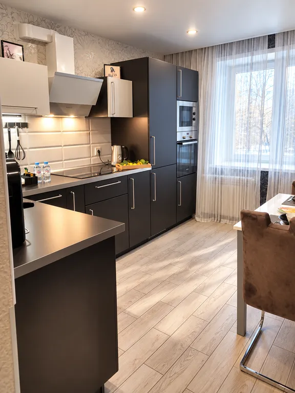 Квартира однокомнатная у Московской, в Октябрьском, 38 м², Самара — кухня
