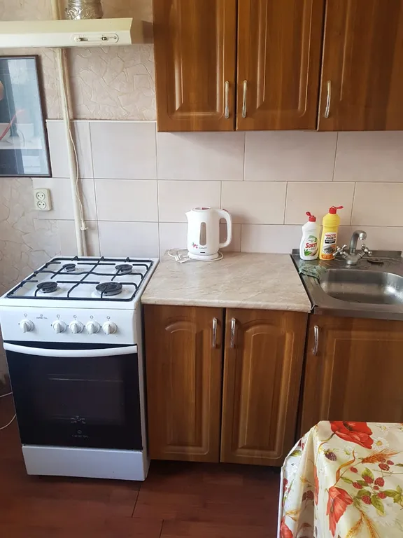 Квартира однокомнатная на улице Кузнечной, 35 м², Пятигорск — кухня