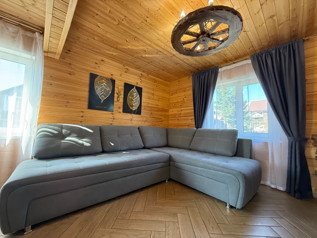 Коттедж 9-местный на улице Хвойной, 110 м², Шерегеш — спальня, фото 6