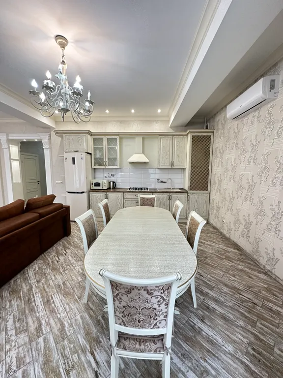 Квартира 4-комн на улице Титова, 120 м², Ессентуки — фото 14