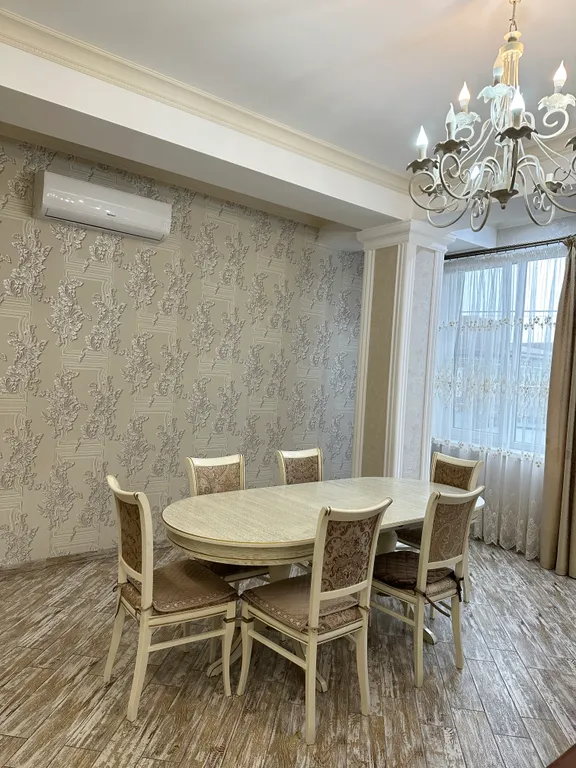 Квартира 4-комн на улице Титова, 120 м², Ессентуки — фото 8