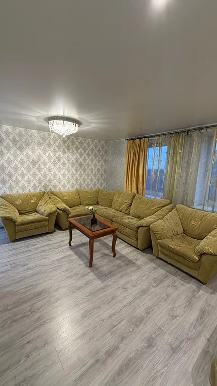 Квартира двухкомнатная на улице Псковской, 70 м², Великий Новгород — фото 8