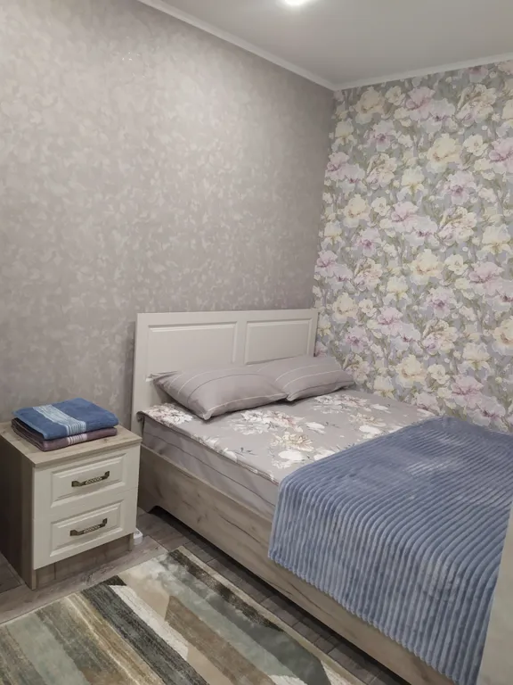 Квартира однокомнатная на улице Симанина, 40 м², Дивеево — спальня