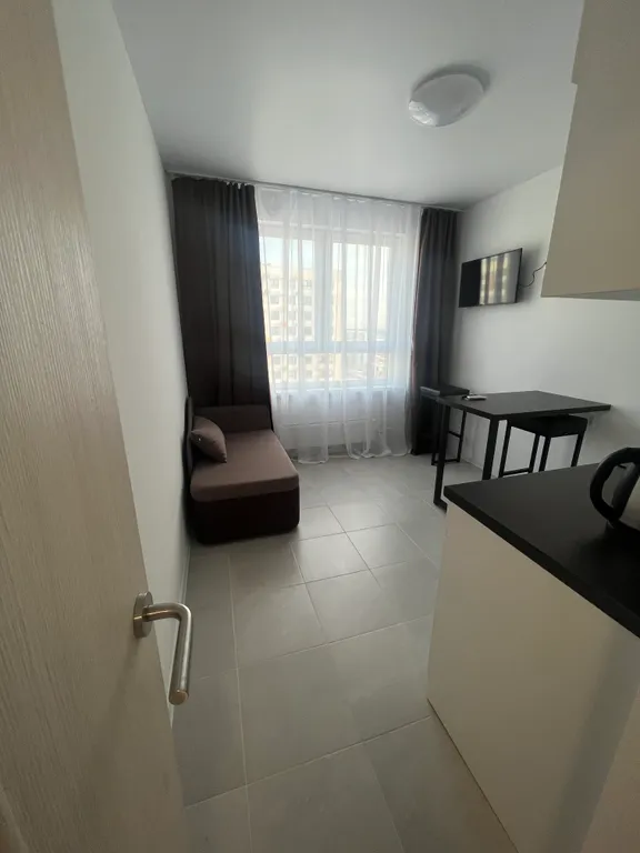 Квартира однокомнатная на улице Лескова, 36 м², Ярославль — кухня, фото 3