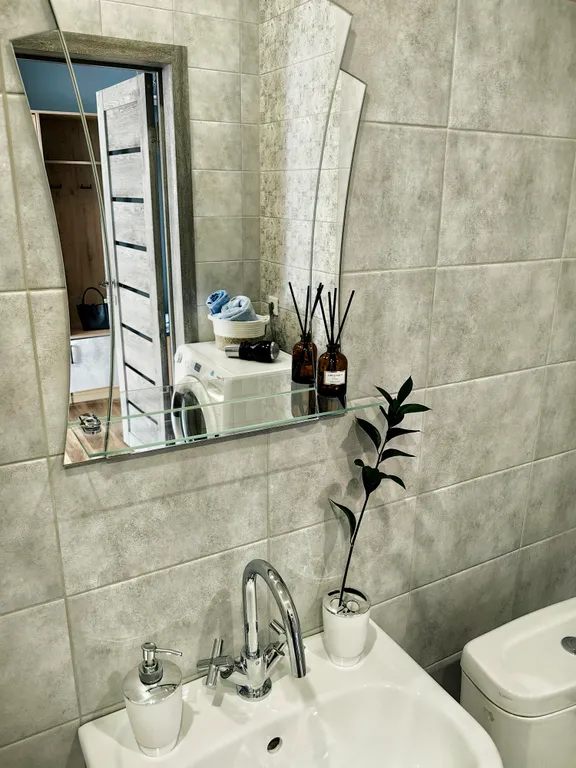 Студия однокомнатная в Куйбышевском, 40 м², Иркутск — ванная комната, фото 2