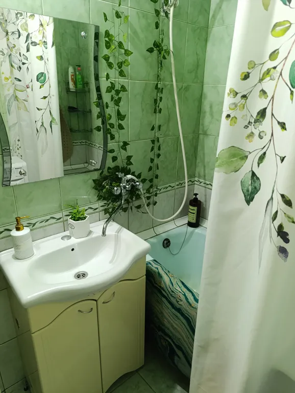 Квартира двухкомнатная на улице Юбилейной, 45 м², Псков — фото 17
