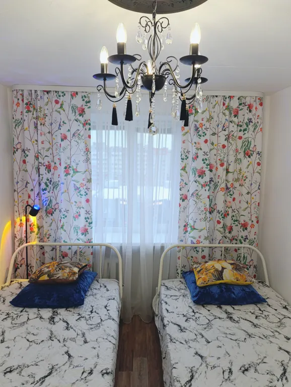 Квартира двухкомнатная на улице Юбилейной, 45 м², Псков — фото 11