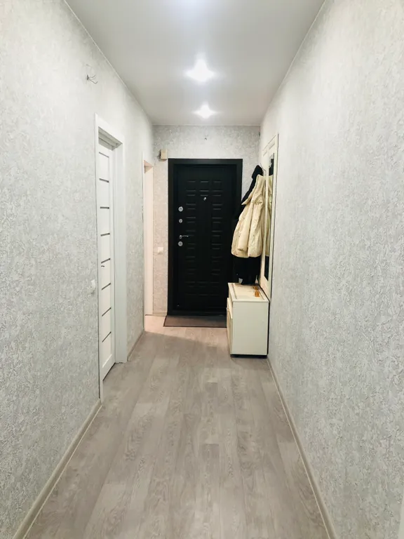 Квартира трёхкомнатная на улице Ворошилова, 84 м², Великий Новгород — фото 13