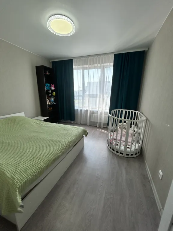 Квартира трёхкомнатная на улице Ворошилова, 84 м², Великий Новгород — фото 2