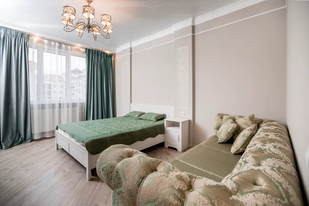 Апартаменты однокомнатные на улице Мире, 50 м², Геленджик — спальня, фото 4