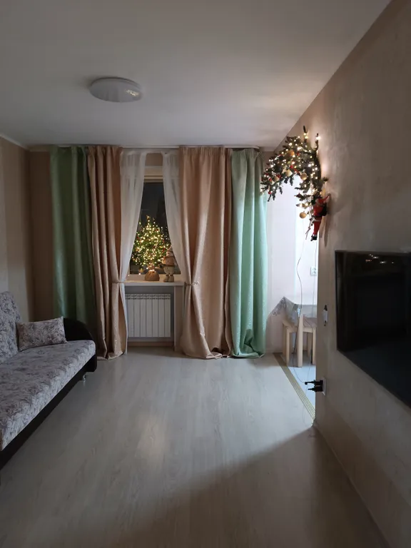 Квартира двухкомнатная на улице Лесной, 46 м², Хелюля — спальня, фото 2