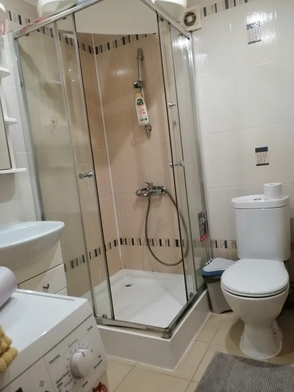 Квартира двухкомнатная на улице Лесной, 46 м², Хелюля — ванная комната, фото 2