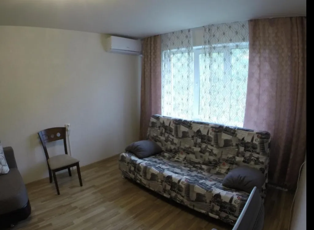 Квартира двухкомнатная в Ленинском, 50 м², Владивосток — фото 9
