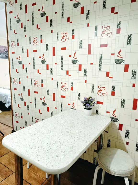 Квартира однокомнатная на улице Свердлова, 39 м², Ярославль — кухня, фото 4
