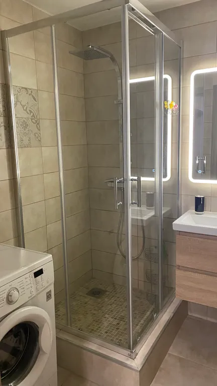 Квартира двухкомнатная в Октябрьском, 70 м², Саратов — фото 8
