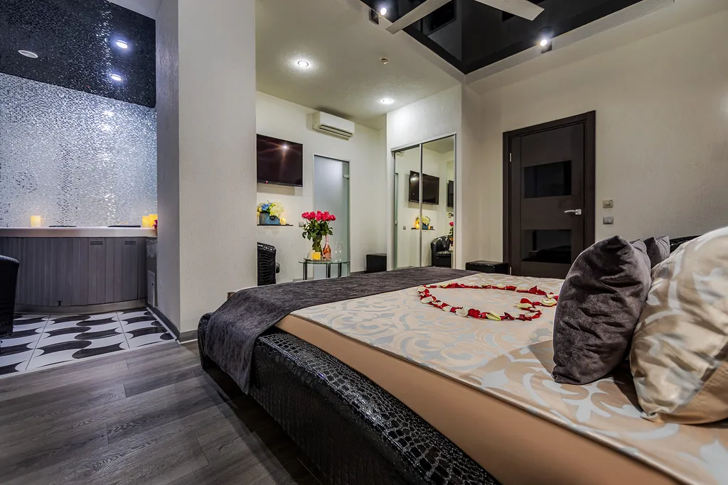 Двухместный номер с 1 кроватью люкс с джакузи или spa-ванной