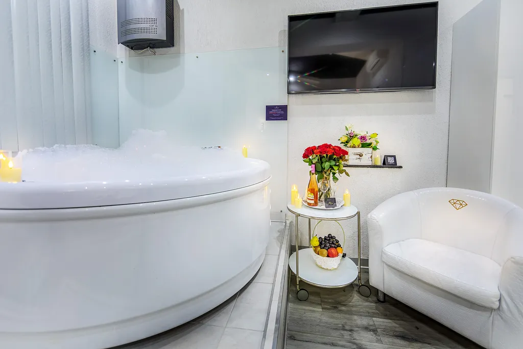 Двухместный номер с 1 кроватью люкс с джакузи