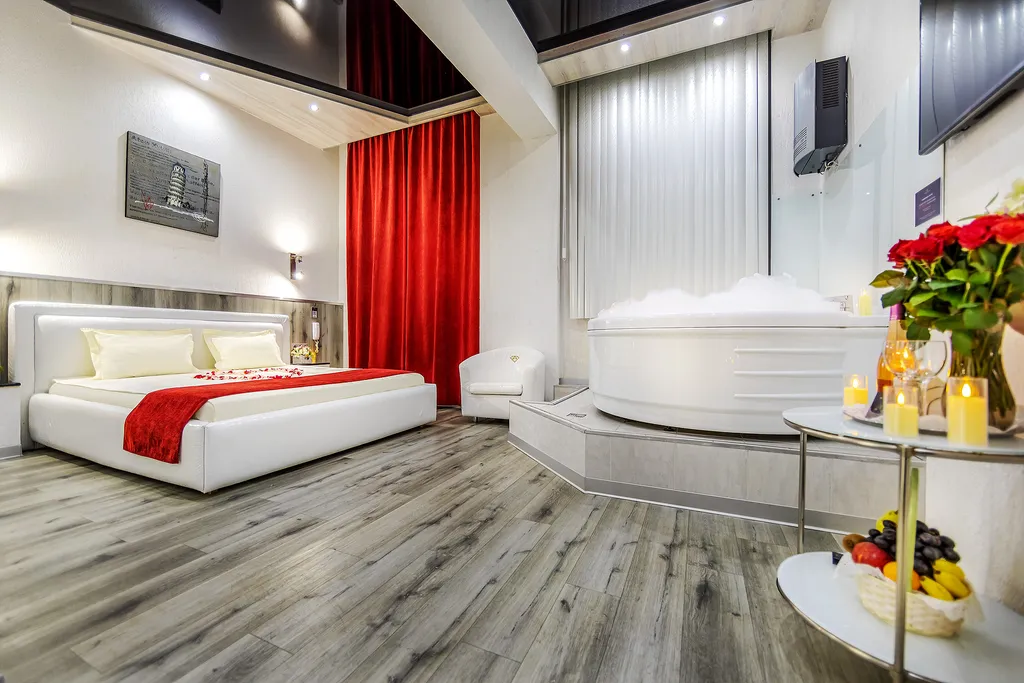 Двухместный номер с 1 кроватью люкс с джакузи