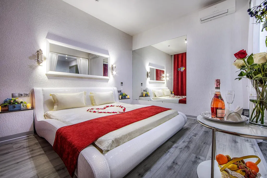 Двухместный номер с 1 кроватью люкс с джакузи