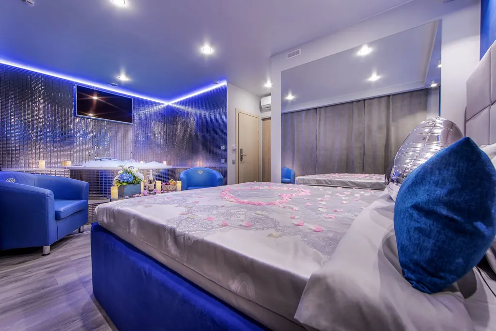 Двухместный номер с 1 кроватью люкс с джакузи или ванной-чашей