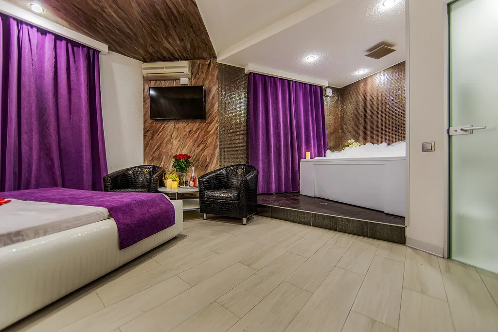 Двухместный номер с 1 кроватью люкс с джакузи