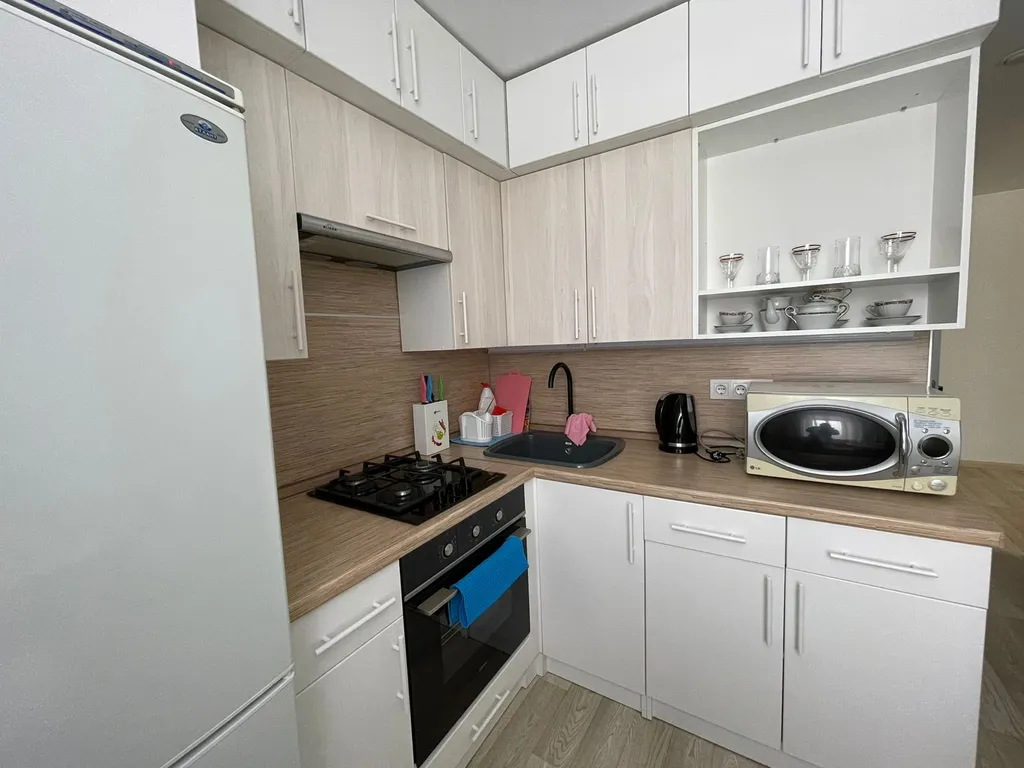 Квартира однокомнатная, 36 м², Ростов Великий — кухня, фото 3