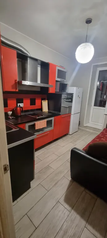Квартира однокомнатная на улице Хлебозаводской, 40 м², Ивантеевка — кухня, фото 3