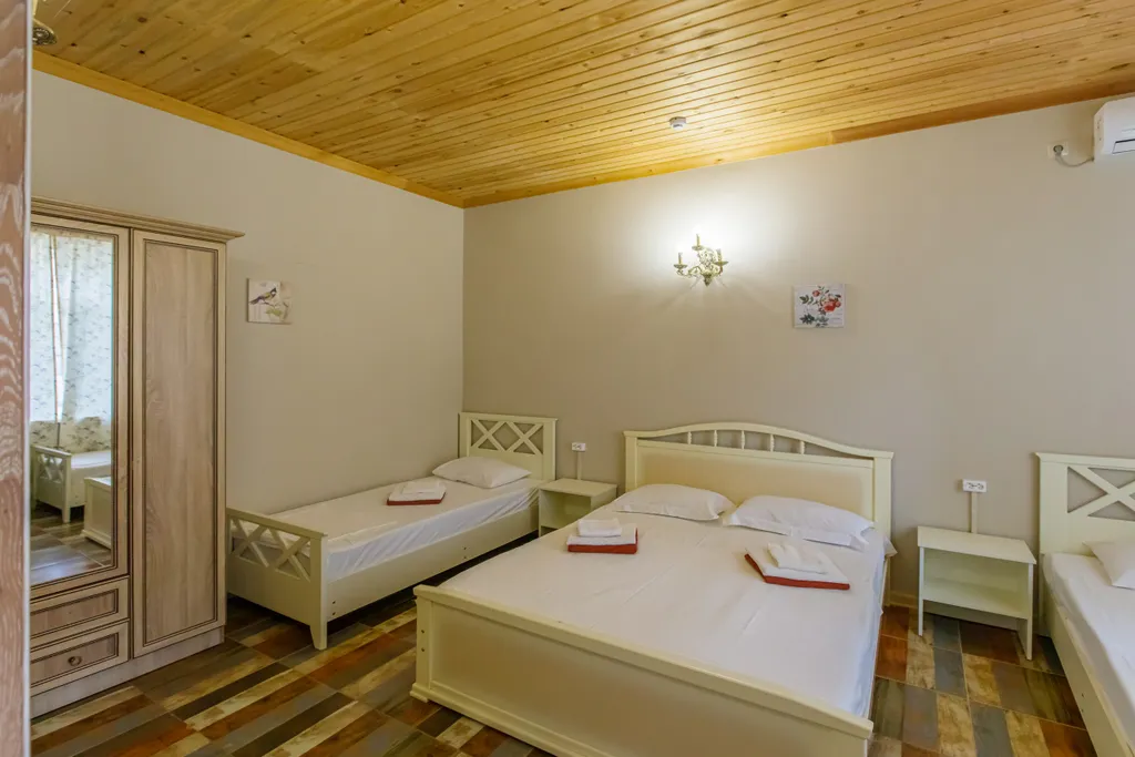 Дом Четырехместный номер эконом