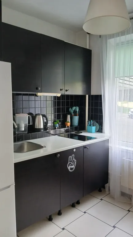Квартира однокомнатная у Ясенево, в Ясенево, 30 м², Москва — кухня, фото 8