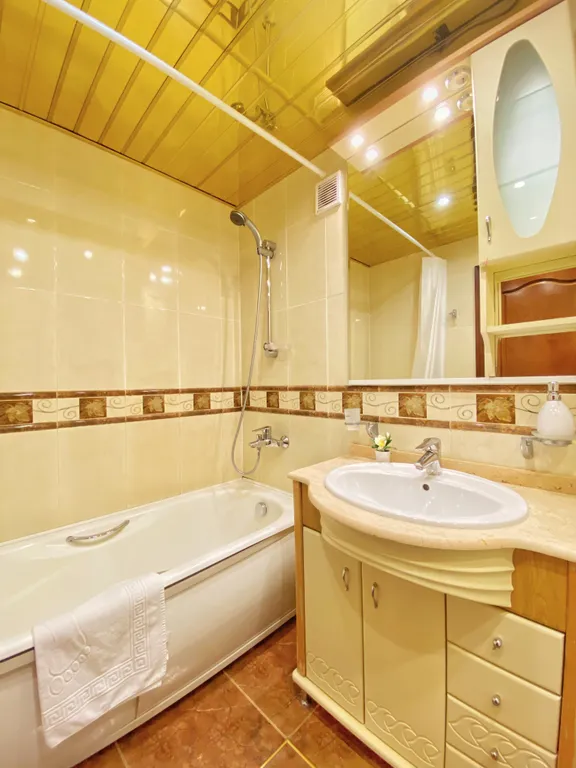 Апартаменты 4-комн на набережной Волжской, 90 м², Ярославль — фото 6