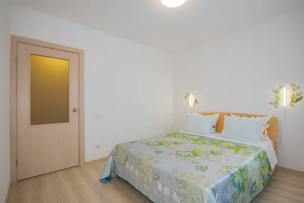 Квартира однокомнатная в Академическом, 38 м², Екатеринбург — спальня, фото 4